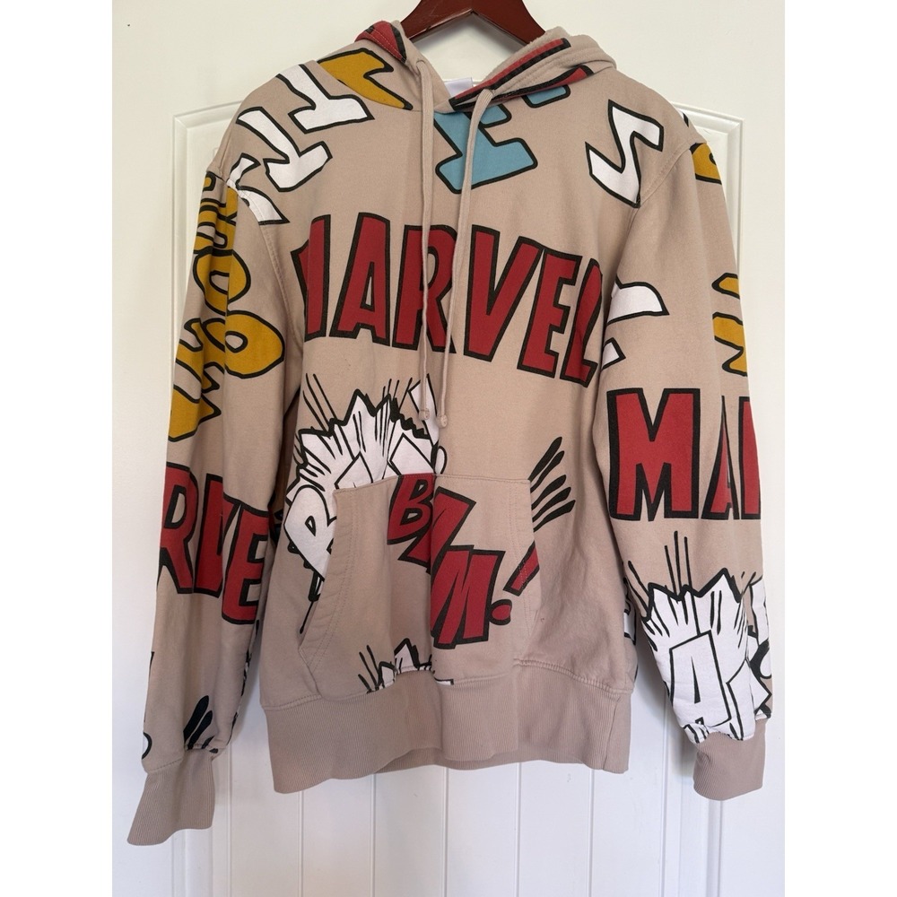 Marvel Men's Beige Graphic Fleece Pullover Hoodie Medium Hooded Pockets